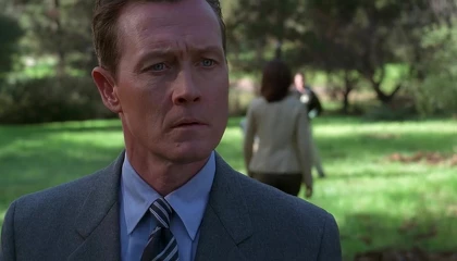 Кадры из сериала Секретные материалы (1993)